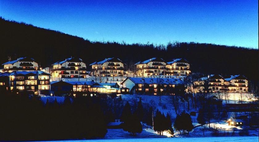 Hotel Du Lac Мон-Трамблан Экстерьер фото